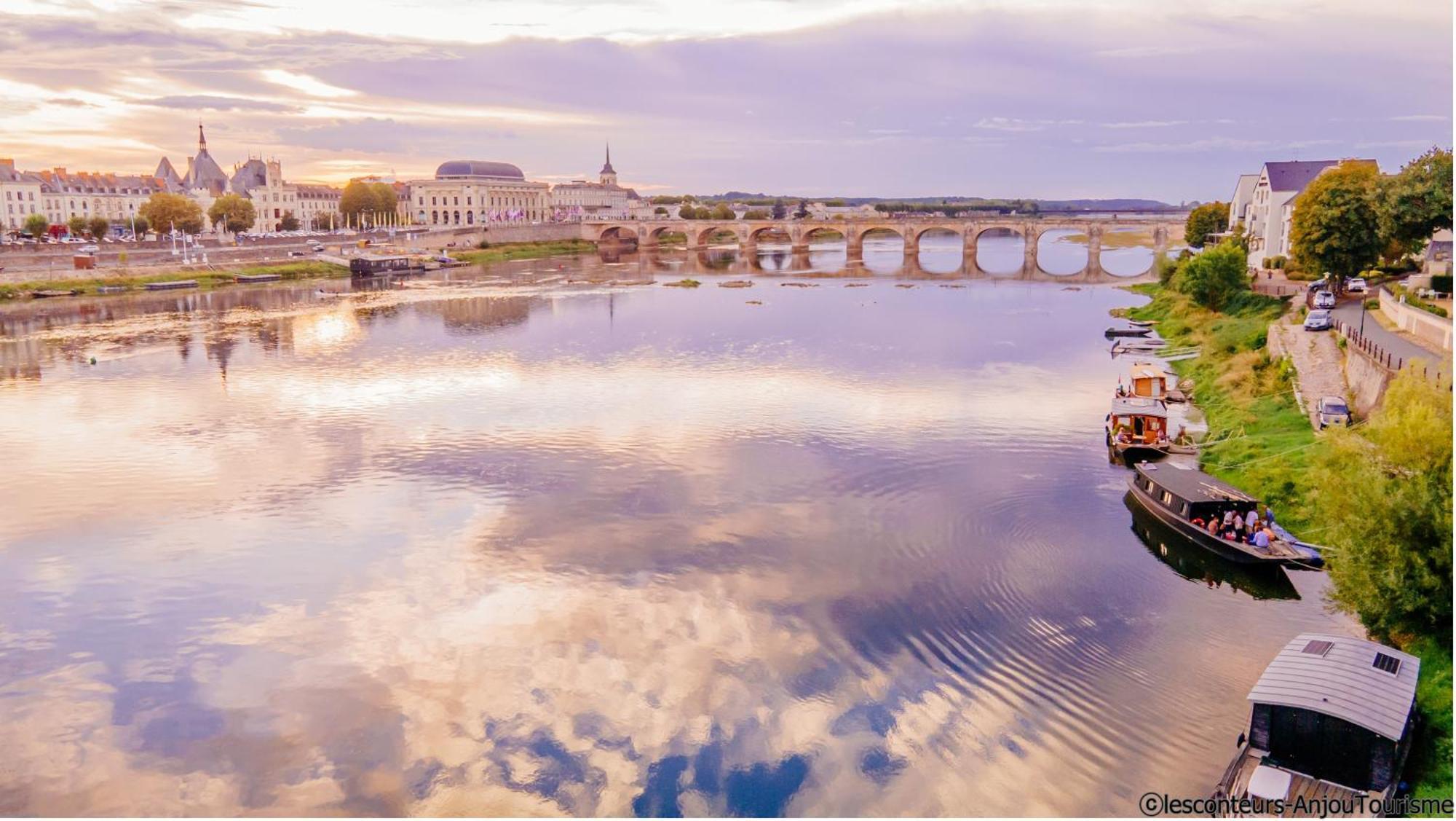 Bateau Le Vent De Travers Saumur Exterior photo